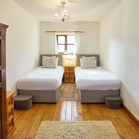 Host & - The Arches *